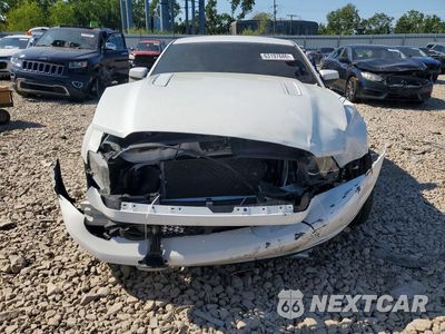 Piąte zdjęcie samochodu w środku: 2014 FORD MUSTANG GT VIN:1ZVBP8CF9E5255711 - miniatura