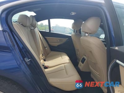 Zdjęcie 10 z 12 samochodu: 2018 BMW 330 XI VIN:WBA8D9C58JEM32467 - miniatura