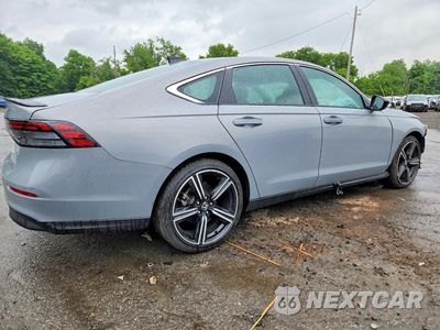 Trzecie zdjęcie samochodu z tyłu: 2025 HONDA ACCORD HYBRID SPORT VIN:1HGCY2F56SA070508 - miniatura