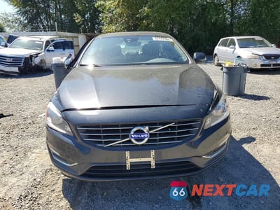 Piąte zdjęcie samochodu w środku: 2015 VOLVO S60 PREMIER VIN:YV126MFK0F2334656 - miniatura