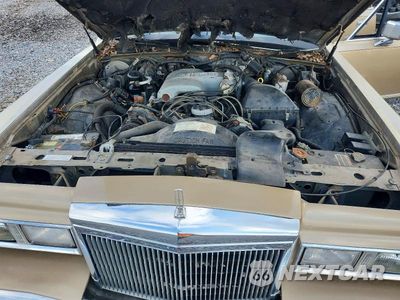 Zdjęcie 11 z 12 samochodu: 1989 LINCOLN TOWN CAR SIGNATURE VIN:1LNBM82F8KY699780 - miniatura