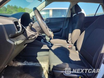 Zdjęcie 7 z 13 samochodu: 2021 HYUNDAI VENUE SE VIN:KMHRB8A35MU093729 - miniatura