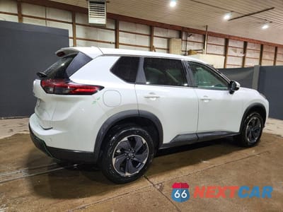 Trzecie zdjęcie samochodu z tyłu: 2025 NISSAN ROGUE SV VIN:5N1BT3BA8SC829905 - miniatura