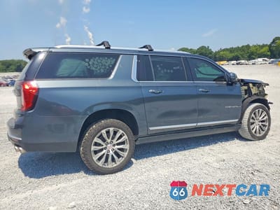 Trzecie zdjęcie samochodu z tyłu: 2021 GMC YUKON XL DENALI VIN:1GKS2JKL0MR245600 - miniatura