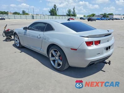Drugie zdjęcie samochodu z przodu: 2010 CHEVROLET CAMARO SS VIN:2G1FJ1EJ5A9219826 - miniatura