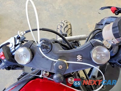 Zdjęcie 7 z 9 samochodu: 2016 SUZUKI GSX-R600 VIN:JS1GN7FA8G2100087 - miniatura