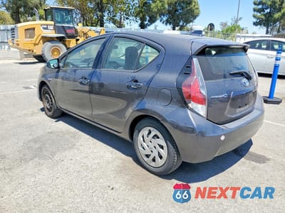 Drugie zdjęcie samochodu z przodu: 2016 TOYOTA PRIUS C ONE VIN:JTDKDTB32G1139931 - miniatura