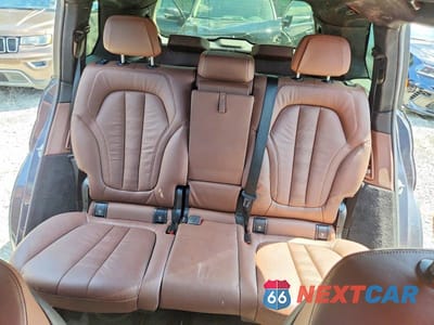 Zdjęcie 10 z 13 samochodu: 2019 BMW X7 XDRIVE50I VIN:5UXCX4C53KLS39033 - miniatura