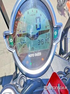 Zdjęcie 7 z 9 samochodu: 2021 MOTO GUZZI V7 STONE VIN:ZGUKZUA06MM000438 - miniatura