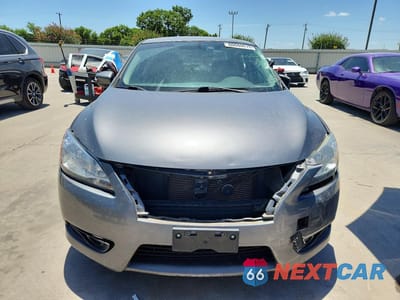 Piąte zdjęcie samochodu w środku: 2015 NISSAN SENTRA SL VIN:3N1AB7AP7FY225018 - miniatura
