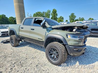Czwarte zdjęcie samochodu z boku: 2026 RAM 1500 RHO VIN:1C6SRFUP5TN246260 - miniatura