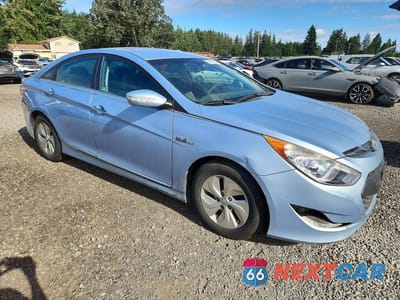 Czwarte zdjęcie samochodu z boku: 2014 HYUNDAI SONATA HYBRID VIN:KMHEC4A40EA115104 - miniatura