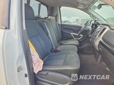 Zdjęcie 10 z 12 samochodu: 2017 NISSAN TITAN SV VIN:1N6AA1R84HN558008 - miniatura