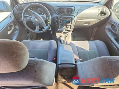 Zdjęcie 8 z 13 samochodu: 2008 CHEVROLET TRAILBLAZER LS VIN:1GNDT13S282185297 - miniatura