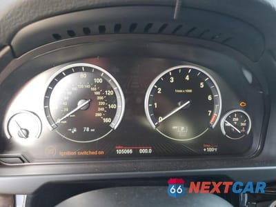 Zdjęcie 9 z 12 samochodu: 2016 BMW X5 XDR40E VIN:5UXKT0C58G0F75451 - miniatura