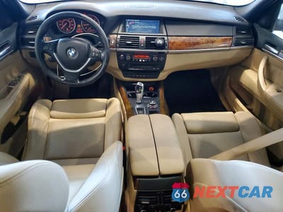 Zdjęcie 8 z 13 samochodu: 2011 BMW X5 XDRIVE35I VIN:5UXZV4C59BL403708 - miniatura