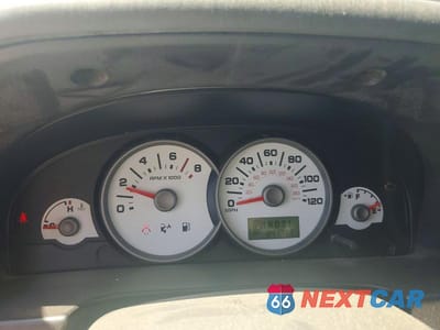 Zdjęcie 9 z 13 samochodu: 2005 FORD ESCAPE XLT VIN:1FMYU93115KD85740 - miniatura