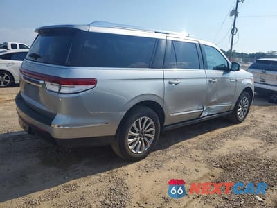 Trzecie zdjęcie samochodu z tyłu: 2022 LINCOLN NAVIGATOR L VIN:5LMJJ3NT5NEL08287 - miniatura