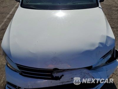 Zdjęcie 11 z 12 samochodu: 2017 VOLKSWAGEN JETTA SE VIN:3VWDB7AJXHM295741 - miniatura