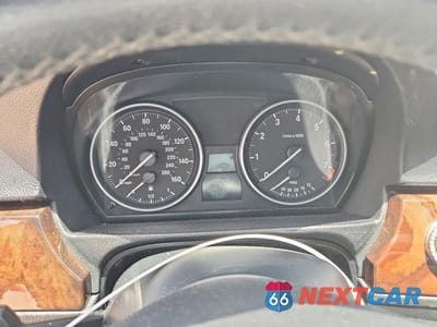 Zdjęcie 9 z 12 samochodu: 2011 BMW 328 I VIN:WBAPH7C52BE675052 - miniatura