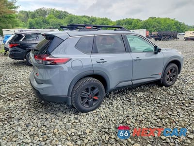 Trzecie zdjęcie samochodu z tyłu: 2025 NISSAN ROGUE ROCK CREEK VIN:5N1BT3BB3SC798605 - miniatura
