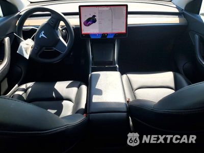 Zdjęcie 8 z 12 samochodu: 2021 TESLA MODEL Y VIN:5YJYGDEE3MF096918 - miniatura