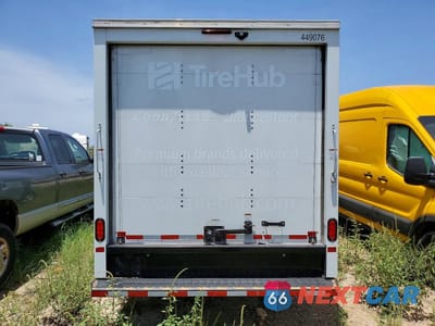Zdjęcie 6 z 12 samochodu: 2024 GMC SAVANA BOX TRUCK VIN:1GD07RFPXR1176142 - miniatura