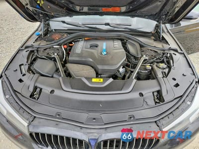Zdjęcie 11 z 12 samochodu: 2018 BMW 740 XE VIN:WBA7J2C52JG938408 - miniatura