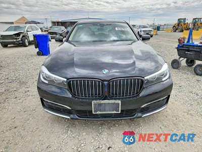 Piąte zdjęcie samochodu w środku: 2018 BMW 740 XE VIN:WBA7J2C52JG938408 - miniatura