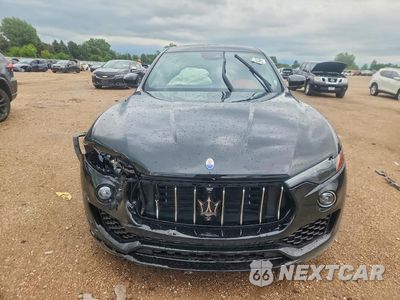 Piąte zdjęcie samochodu w środku: 2021 MASERATI LEVANTE VIN:ZN661XUA3MX374178 - miniatura