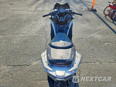 Zdjęcie 6 z 9 samochodu: 2023 KYMCO USA INC AK 550 VIN:RFBSAT543PB610110 - miniatura