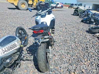 Czwarte zdjęcie samochodu z boku: 2022 DUCATI MULTISTRADA V4 VIN:ZDMAALVW4NB014192 - miniatura