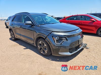 Czwarte zdjęcie samochodu z boku: 2024 KIA NIRO WIND VIN:KNDCR3L19R5113163 - miniatura