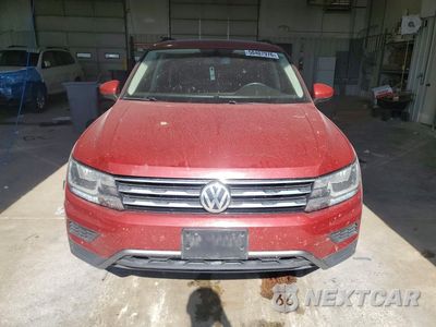Piąte zdjęcie samochodu w środku: 2020 VOLKSWAGEN TIGUAN SE VIN:3VV2B7AX7LM082478 - miniatura