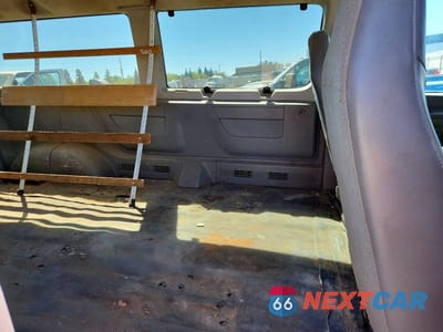Zdjęcie 11 z 13 samochodu: 2006 FORD ECONOLINE E350 SUPER DUTY WAGON VIN:1FMNE31L46HB42276 - miniatura