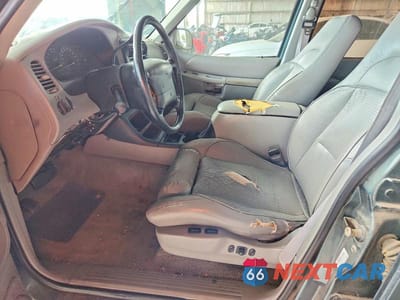 Zdjęcie 7 z 13 samochodu: 1996 FORD EXPLORER VIN:1FMDU35P2TUD62756 - miniatura