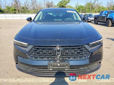 Piąte zdjęcie samochodu w środku: 2023 HONDA ACCORD LX VIN:1HGCY1F22PA017540 - miniatura