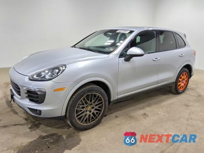 2017 PORSCHE CAYENNE WP1AA2A23HKA86464 - główne zdjęcie licytacji z USA - miniatura