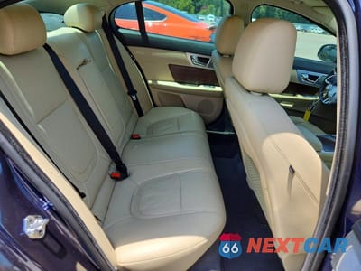 Zdjęcie 10 z 12 samochodu: 2015 JAGUAR XF 2.0T PREMIUM VIN:SAJWA0FS8FPU64414 - miniatura