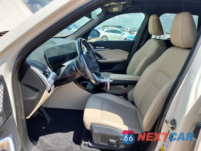 Zdjęcie 7 z 13 samochodu: 2023 BMW X1 XDRIVE28I VIN:WBX73EF08P5W06754 - miniatura