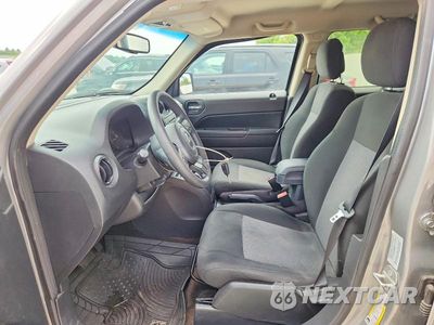 Zdjęcie 7 z 13 samochodu: 2016 JEEP PATRIOT SPORT VIN:1C4NJPBA5GD582696 - miniatura