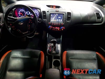Zdjęcie 8 z 13 samochodu: 2017 KIA FORTE5 SX VIN:3KPFN5A39HE127043 - miniatura