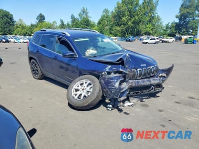 Czwarte zdjęcie samochodu z boku: 2015 JEEP CHEROKEE LATITUDE VIN:1C4PJMCS2FW545624 - miniatura