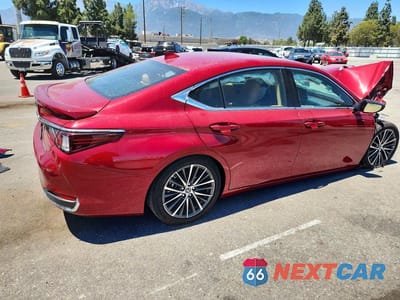 Trzecie zdjęcie samochodu z tyłu: 2025 LEXUS ES 300H BASE VIN:58ADA1C1XSU067567 - miniatura