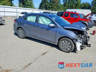 Czwarte zdjęcie samochodu z boku: 2020 KIA RIO S VIN:3KPA24AD6LE317994 - miniatura