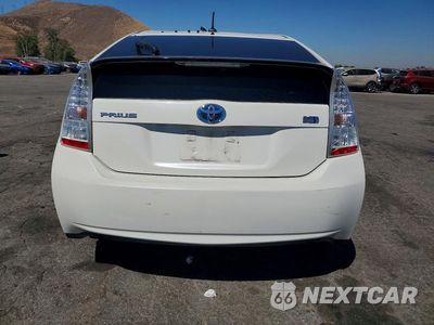 Zdjęcie 6 z 12 samochodu: 2010 TOYOTA PRIUS II VIN:JTDKN3DU9A0230386 - miniatura