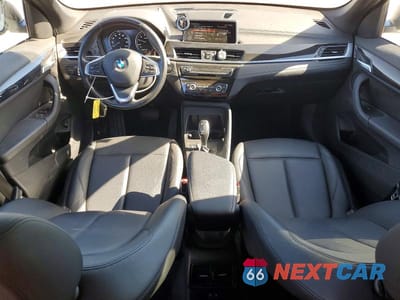 Zdjęcie 8 z 13 samochodu: 2021 BMW X1 SDRIVE28I VIN:WBXJG7C00M5S27916 - miniatura
