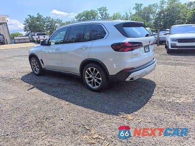 Drugie zdjęcie samochodu z przodu: 2026 BMW X5 XDRIVE40I VIN:5UX23EU09T9342584 - miniatura