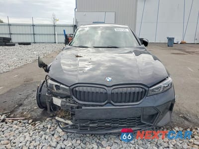 Piąte zdjęcie samochodu w środku: 2023 BMW 330I VIN:3MW69FF06P8C93779 - miniatura