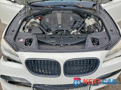 Zdjęcie 11 z 13 samochodu: 2013 BMW 750 LXI VIN:WBAYF8C5XDD139930 - miniatura